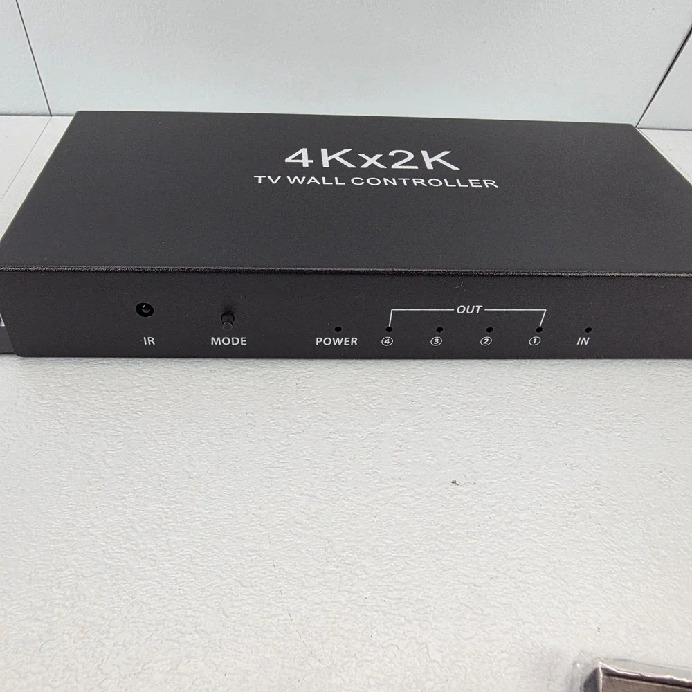 4Kx2K TV Wall Controller Video Processor 4x HDMI Input 4x HDMI Output‎ Remote
